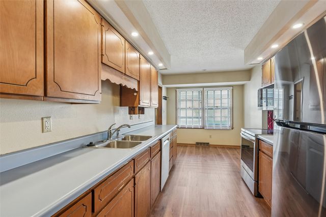 1200 W Clinton Avenue, Indianola, IA 50125