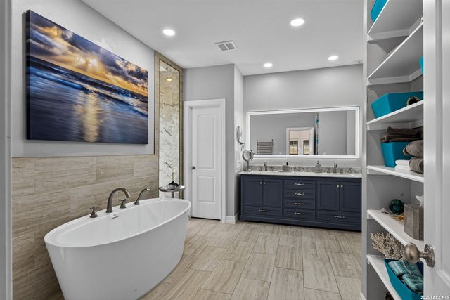 22819 Central Pr, San Antonio, TX 78255