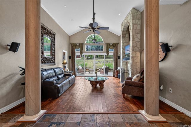 22819 Central Pr, San Antonio, TX 78255