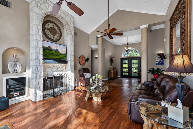 22819 Central Pr, San Antonio, TX 78255