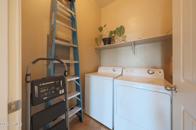 2725 E MINE CREEK Road 2194, Phoenix, AZ 85024