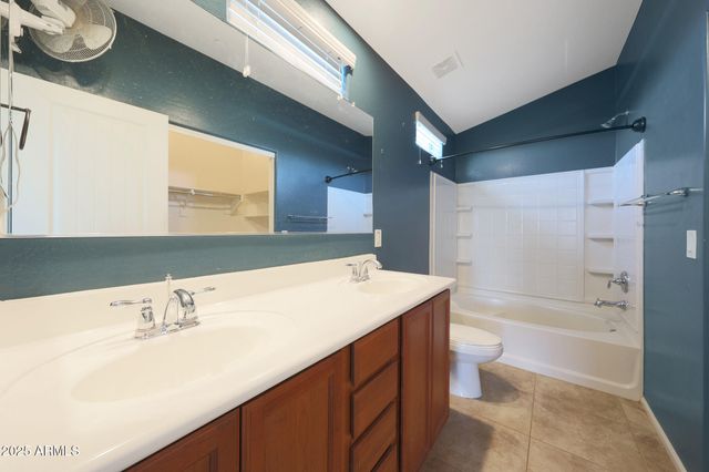 2725 E MINE CREEK Road 2194, Phoenix, AZ 85024