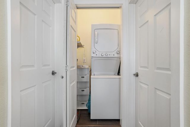 145 Jewel Drive, Port Bolivar, TX 77650