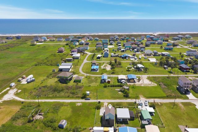 145 Jewel Drive, Port Bolivar, TX 77650