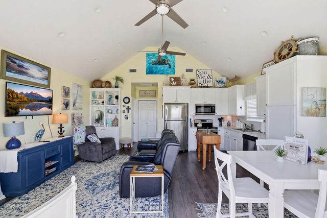 145 Jewel Drive, Port Bolivar, TX 77650