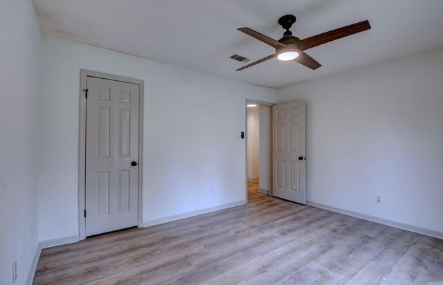 8 Fox Run Drive, Little Rock, AR 72210