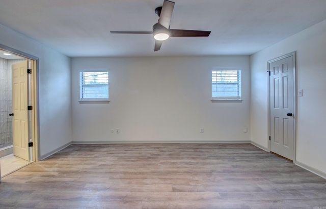 8 Fox Run Drive, Little Rock, AR 72210