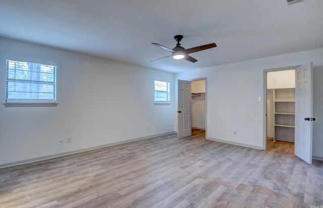 8 Fox Run Drive, Little Rock, AR 72210