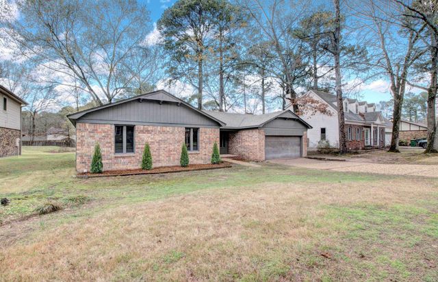 8 Fox Run Drive, Little Rock, AR 72210