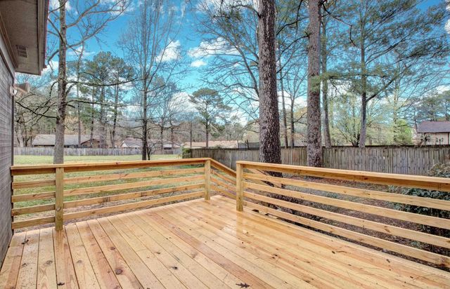 8 Fox Run Drive, Little Rock, AR 72210