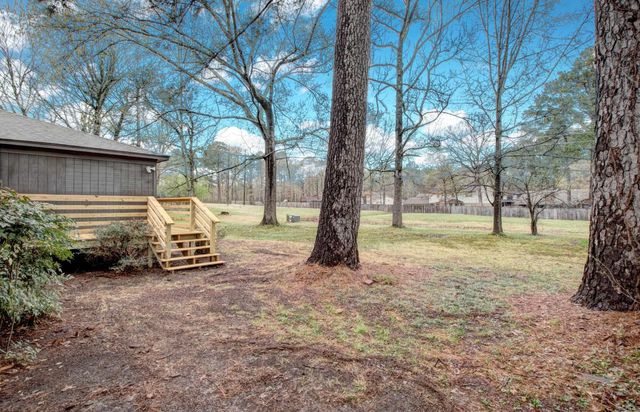 8 Fox Run Drive, Little Rock, AR 72210