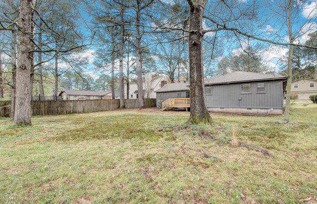 8 Fox Run Drive, Little Rock, AR 72210