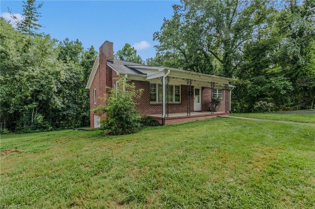 208 Linville Road, Mount Airy, NC 27030