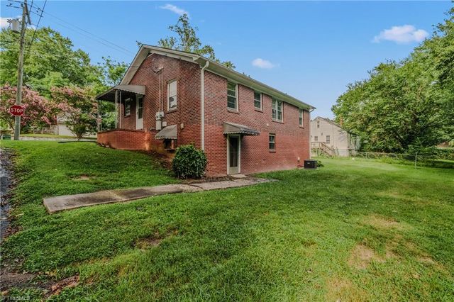 208 Linville Road, Mount Airy, NC 27030
