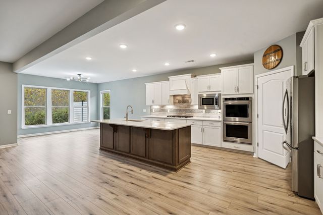 7027 Hickman Way, Spring Hill, TN 37174