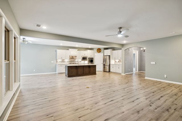 7027 Hickman Way, Spring Hill, TN 37174