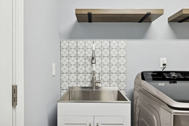 7027 Hickman Way, Spring Hill, TN 37174