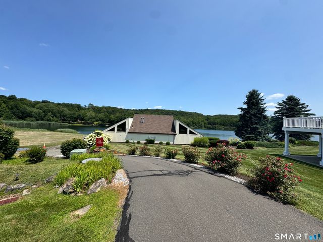 12 Spindle Hill Road 8G, Wolcott, CT 06716
