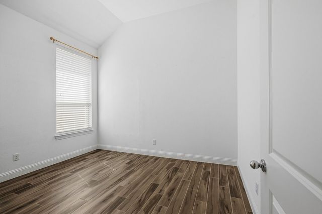 7508 Plumgrove Road, Fort Worth, TX 76123