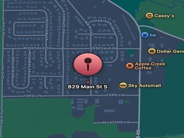 829 S Main Street, Center Point, IA 52213