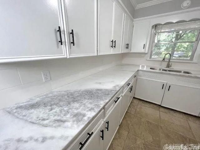 7301 W Markham Street, Little Rock, AR 72205