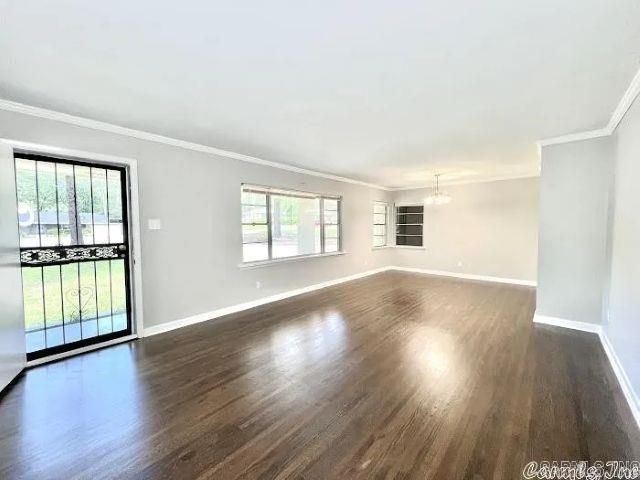 7301 W Markham Street, Little Rock, AR 72205