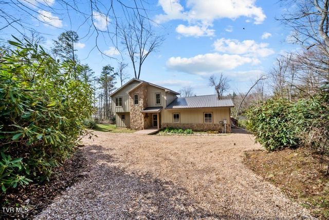 342 Ripshin Lake Road, Roan Mountain, TN 37687