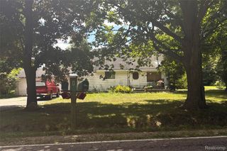 6220 E Carpenter Road, Genesee Charter Township, MI 48506