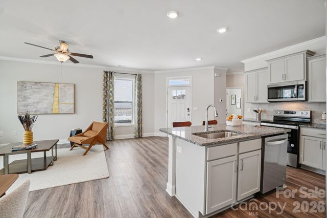 320 Lagoon Road, Fletcher, NC 28732