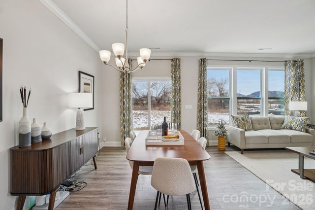 320 Lagoon Road, Fletcher, NC 28732