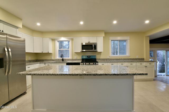 1011 Middleline Road, Milton, NY 12020