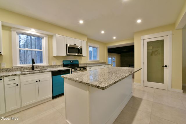 1011 Middleline Road, Milton, NY 12020