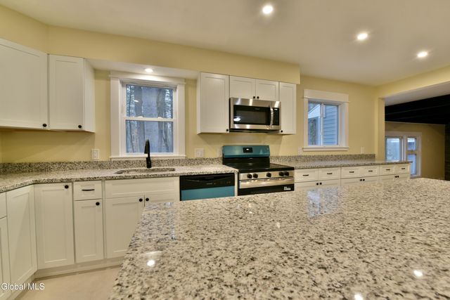 1011 Middleline Road, Milton, NY 12020