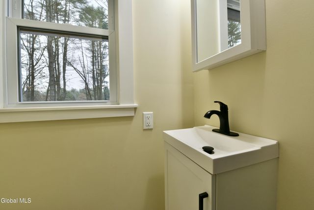 1011 Middleline Road, Milton, NY 12020