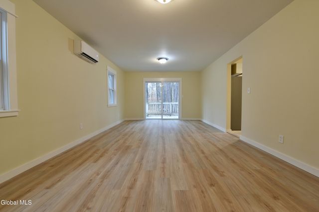 1011 Middleline Road, Milton, NY 12020