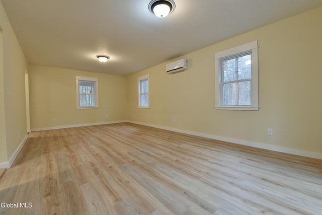 1011 Middleline Road, Milton, NY 12020