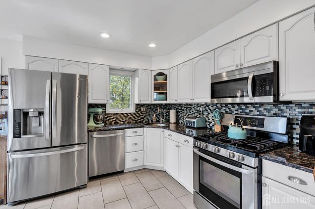 290 brunswick Avenue, Spotswood, NJ 08884