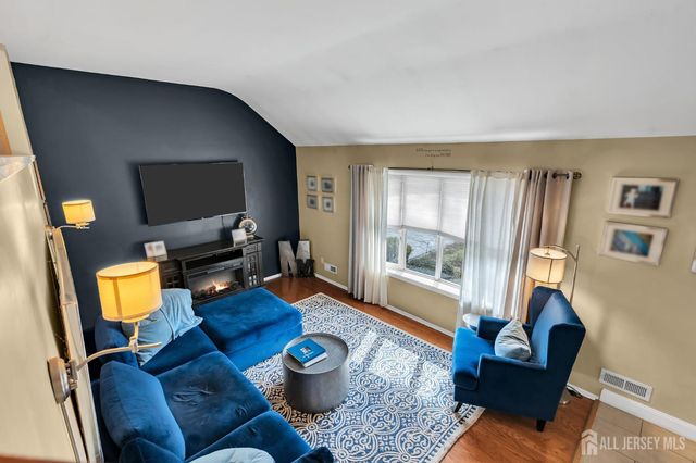 290 brunswick Avenue, Spotswood, NJ 08884