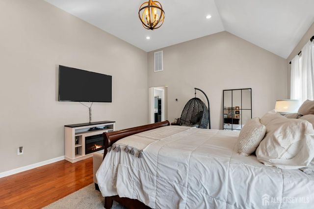 290 brunswick Avenue, Spotswood, NJ 08884