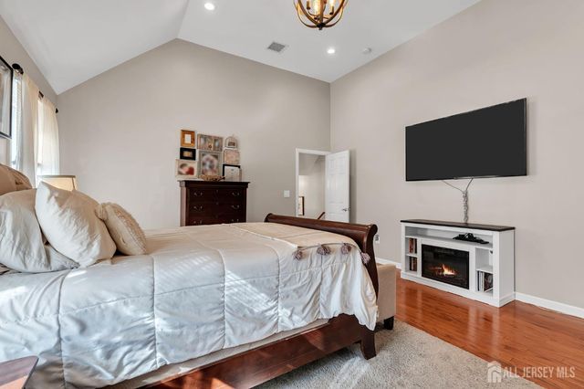 290 brunswick Avenue, Spotswood, NJ 08884