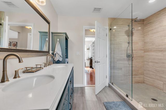 290 brunswick Avenue, Spotswood, NJ 08884