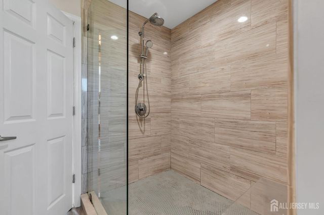 290 brunswick Avenue, Spotswood, NJ 08884