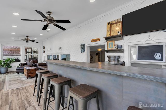 290 brunswick Avenue, Spotswood, NJ 08884