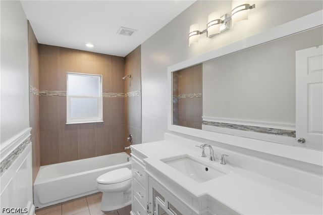 2658 SW 32nd ST, Cape Coral, FL 33914