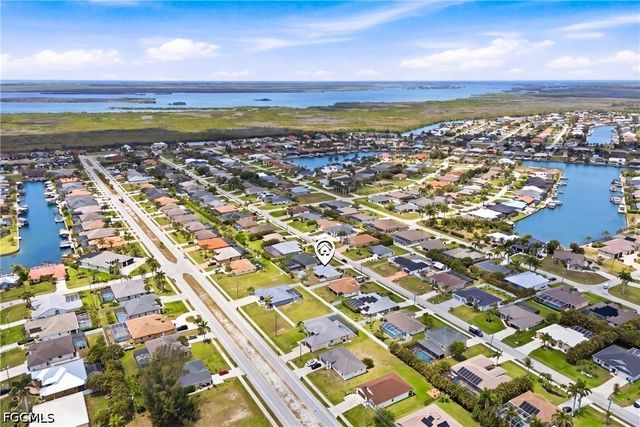 2658 SW 32nd ST, Cape Coral, FL 33914