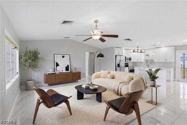 2658 SW 32nd ST, Cape Coral, FL 33914