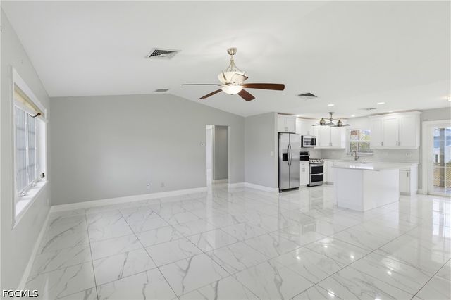 2658 SW 32nd ST, Cape Coral, FL 33914