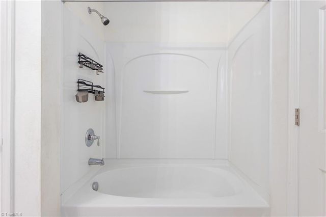 400 Walnut Crossing Drive, Whitsett, NC 27377