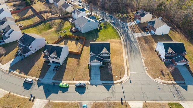 400 Walnut Crossing Drive, Whitsett, NC 27377