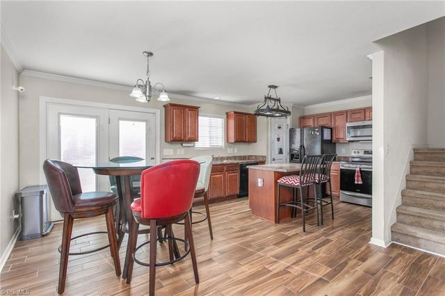 400 Walnut Crossing Drive, Whitsett, NC 27377